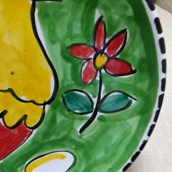 Whimsical Chicken Plate Hand Painted in Italy - Picture 4 of 8